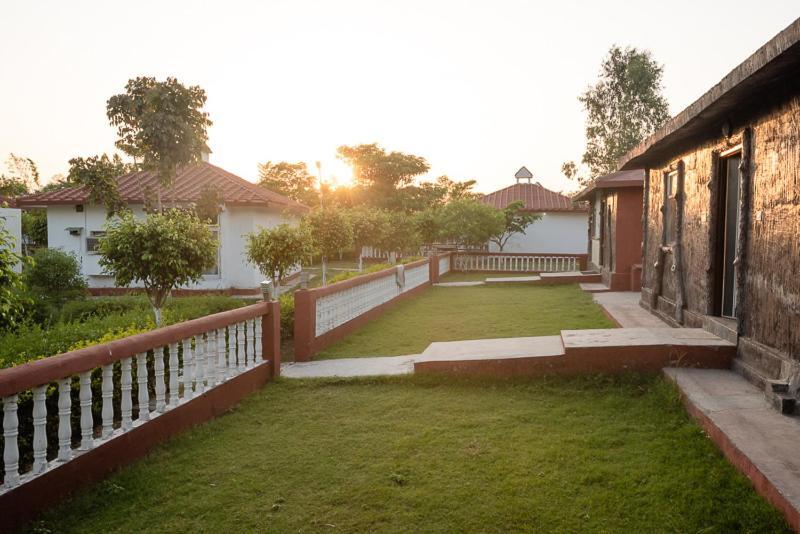 Upvan Wildlife Resort - Pura Stays Kalagarh Buitenkant foto