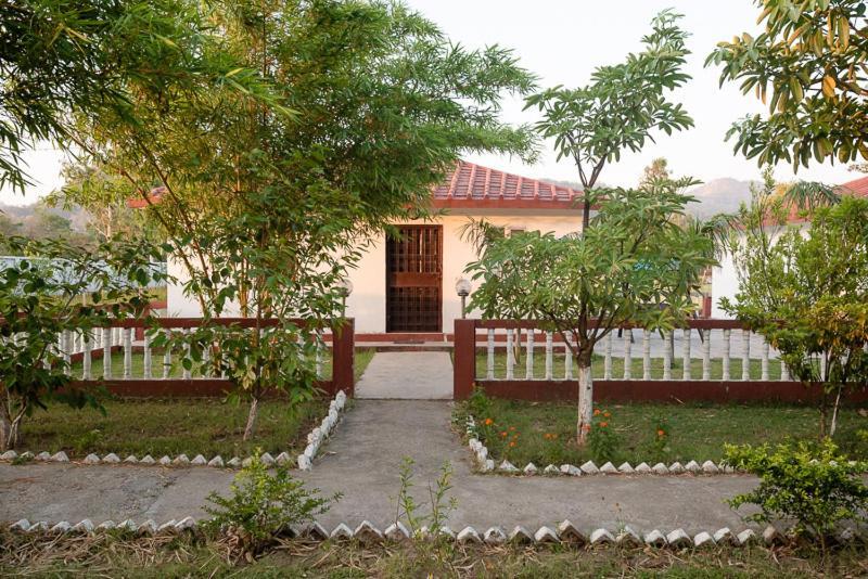 Upvan Wildlife Resort - Pura Stays Kalagarh Buitenkant foto
