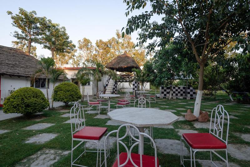 Upvan Wildlife Resort - Pura Stays Kalagarh Buitenkant foto